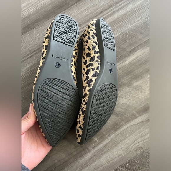 Rothy’s leopard print pointed flats Size 7 - Picture 2 of 7